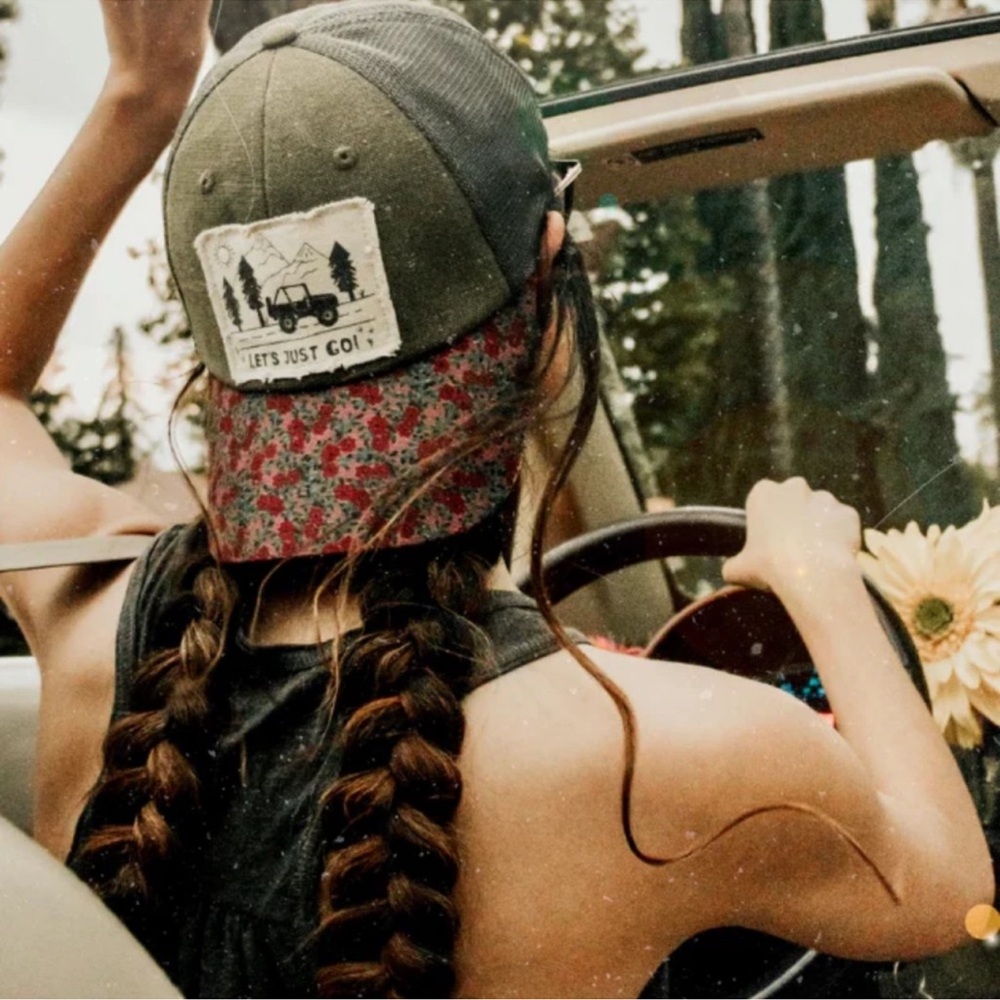 NATURAL LIFE LET'S JUST GO TRUCKER HAT